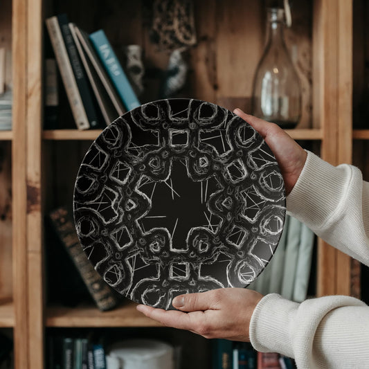 Black & White * 10" Plate