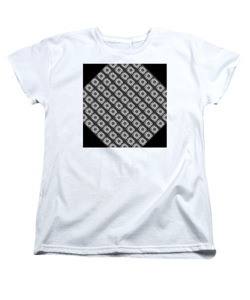 Flower Doodle Pattern I - Women's T-Shirt (Standard Fit)