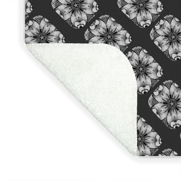 Flower Doodle Pattern I - Blanket